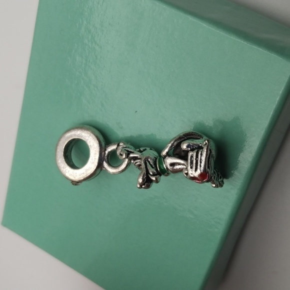 Plutos Christmas edition charm - Picture 3 of 3